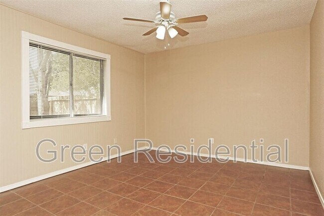 Foto del edificio - 22518 John Rolfe Ln