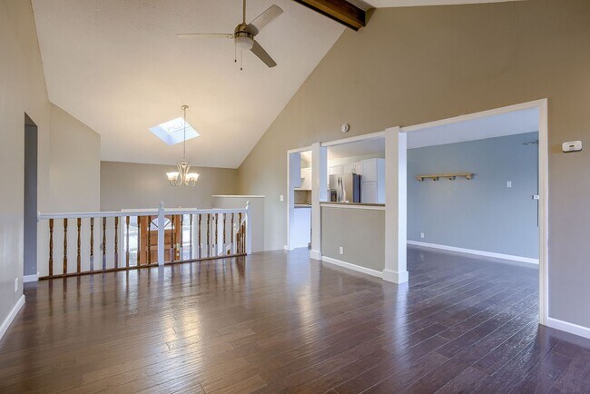 Foto del edificio - Don't Miss This 3 Bedroom In Rose Garden E...