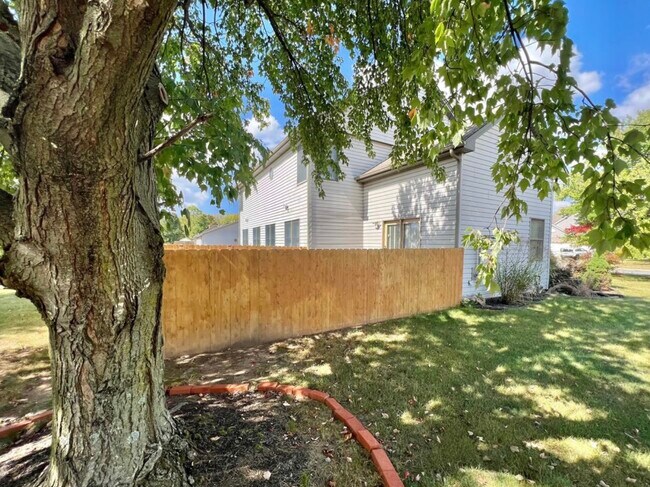 Building Photo - 3487 Earls Ct