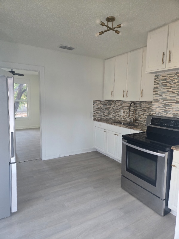 Foto del edificio - 304.5 S Holloway St