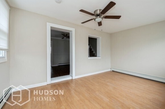 Building Photo - 865 Kreil St