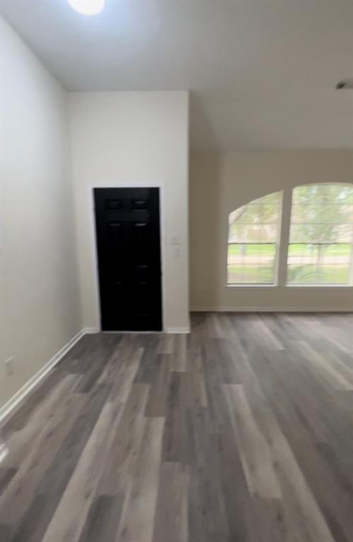Foto del edificio - 23810 Spring Way Dr