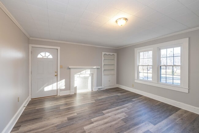Building Photo - 6381 NC-73