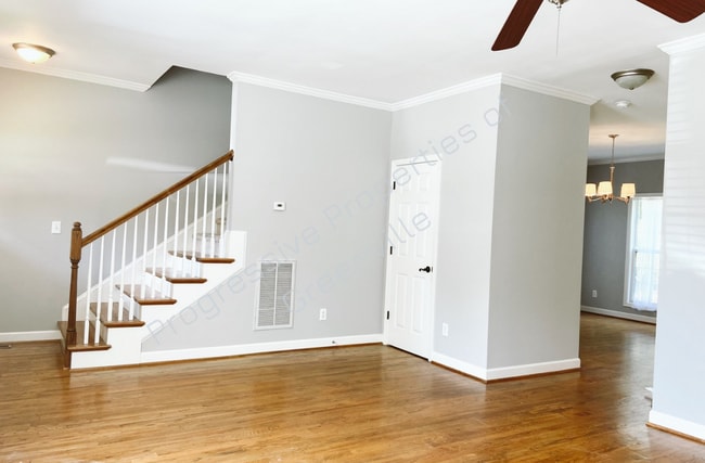 Foto del edificio - 203 Ridgecrest Dr