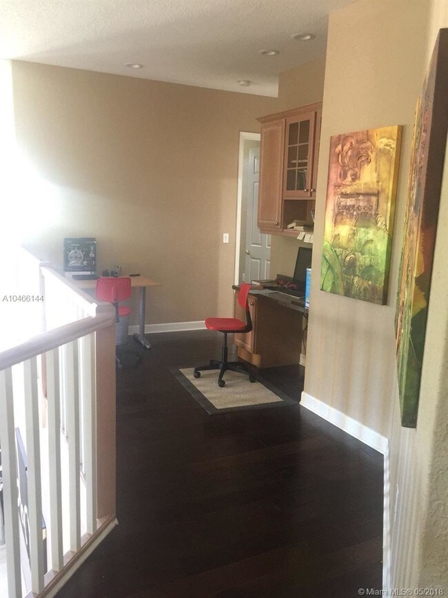 Foto del edificio - 19240 SW 30th St