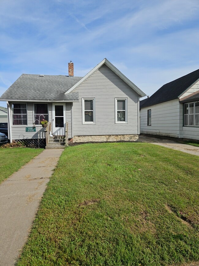 Building Photo - 512 Harriet St