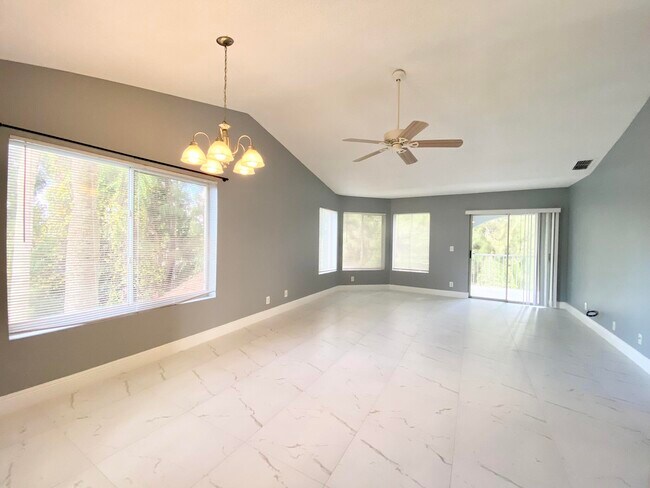 Foto del edificio - 815 Boynton Beach Blvd
