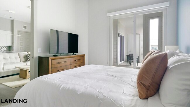 Foto del edificio - 401 W 25th St