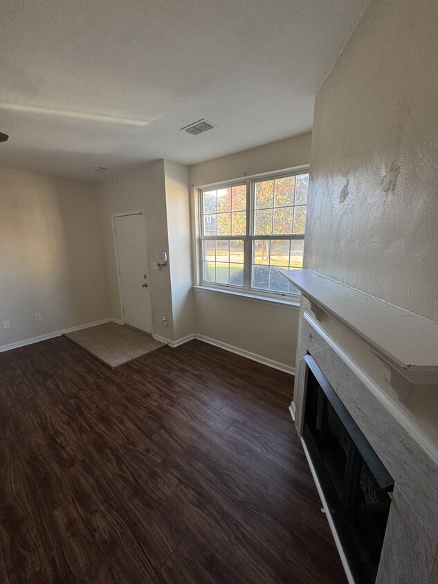 Photo - 310 Primrose Ln (Chesapeake, VA)