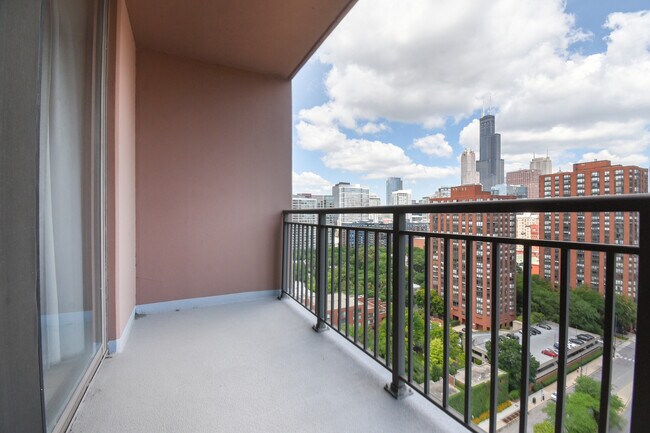 Building Photo - 1101 S State St