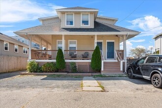 Building Photo - 49 Massasoit Ave