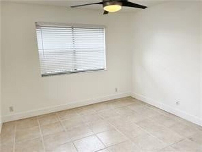 Foto del edificio - 11282 NW 44th St