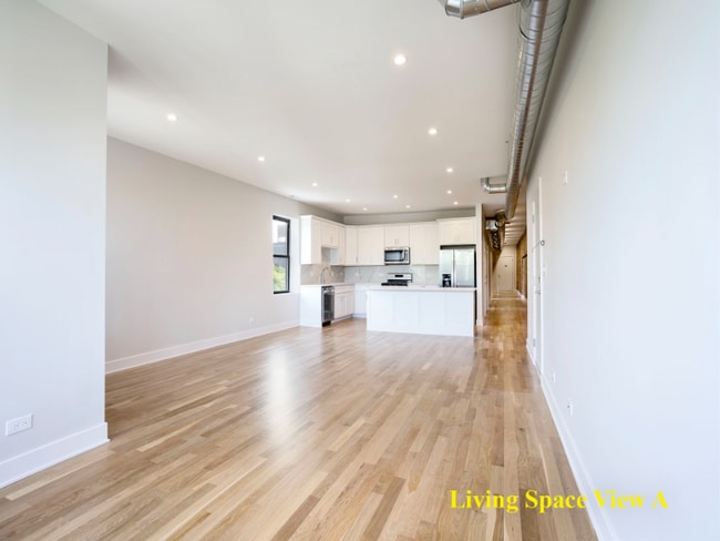 Building Photo - 6101-6103 S Kenwood Ave