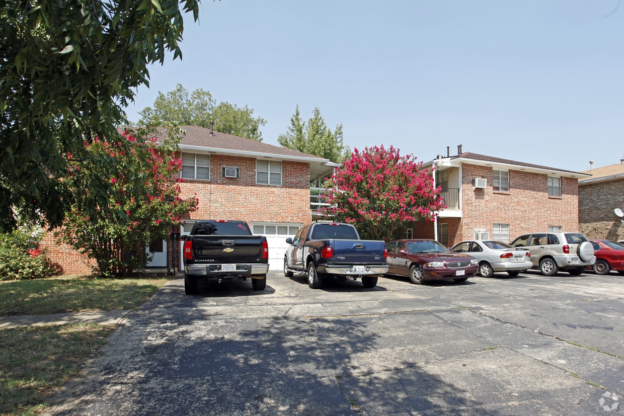 Foto principal - 319 E Edwards St