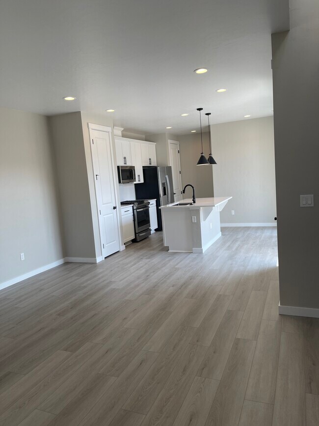 Foto del edificio - 12575 W Endsley Ln