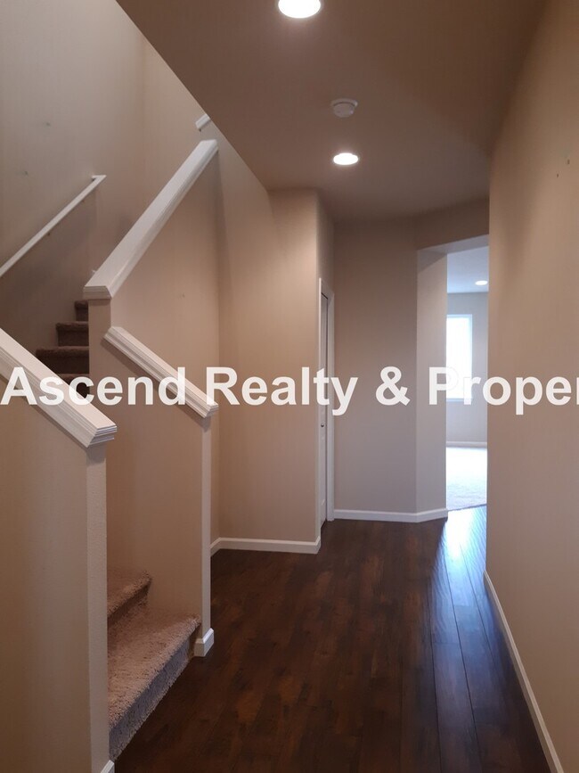 Foto del edificio - Open Floor Plan 3 Bed Craftsman in Bethany...