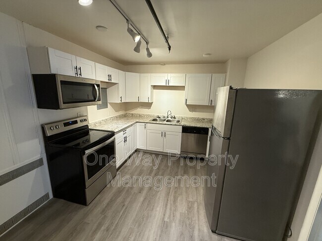 Foto del edificio - 1012 8th St