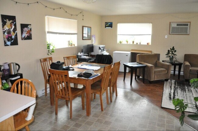 Foto del edificio - 324 7th Ave S