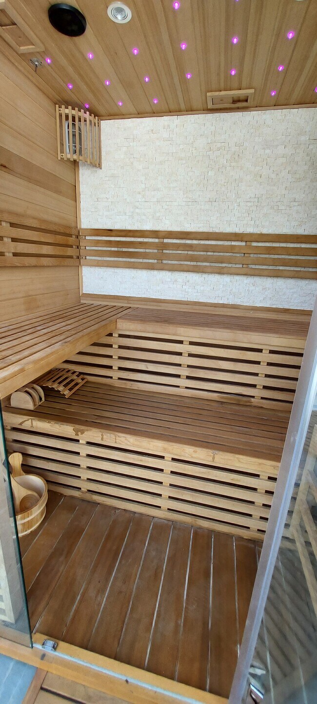 20170922_105809 - 603 Sunset Dr