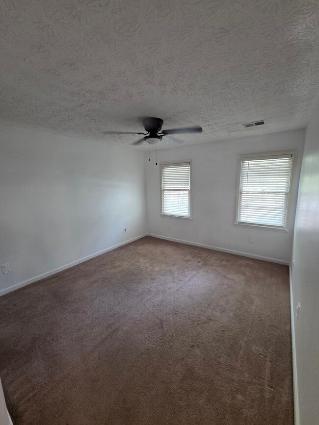 Building Photo - 4700 Norman Dr NW