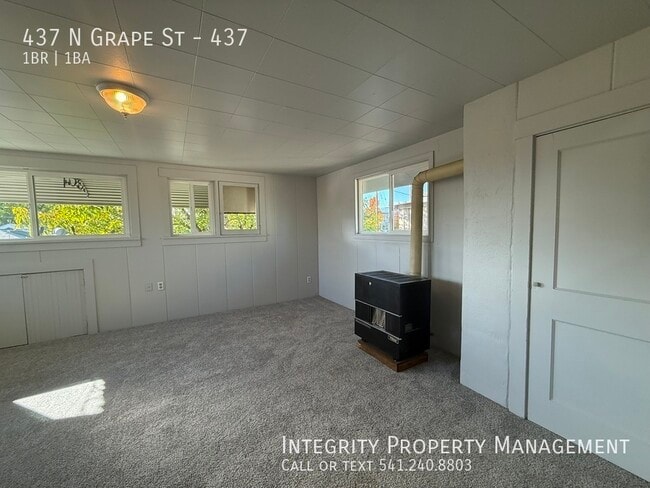 Building Photo - 437 N Grape St