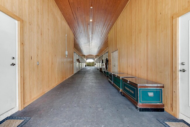 Building Photo - 4985  Stables (Barn) Way