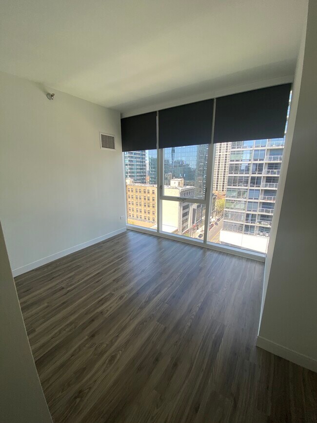 Foto del edificio - 1400 S Michigan Ave