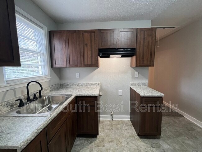 Foto del edificio - 1385 Gold