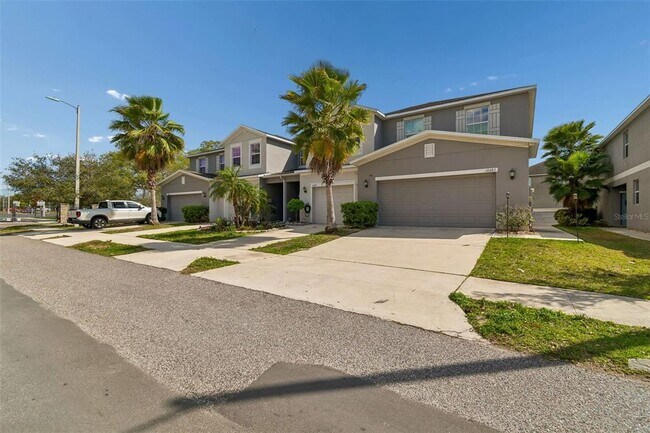 Foto del edificio - 10687 Lake Montauk Dr