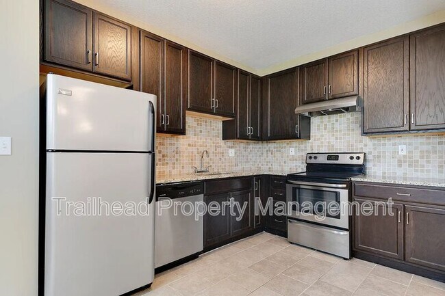 Foto del edificio - 30 Linwood Blvd
