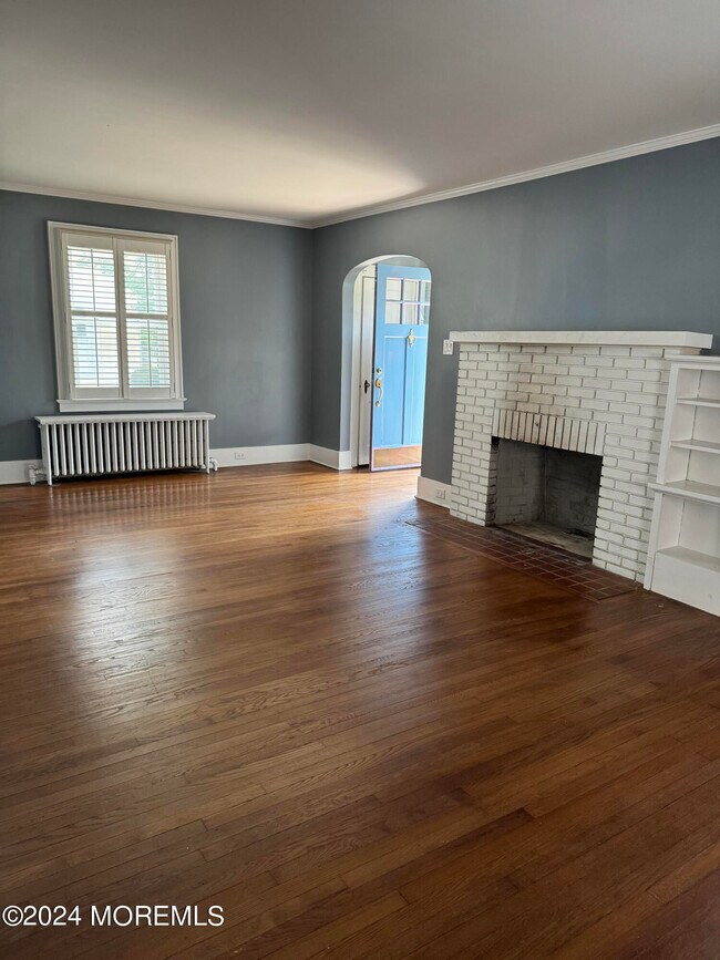 Building Photo - 37 Brinckerhoff Ave