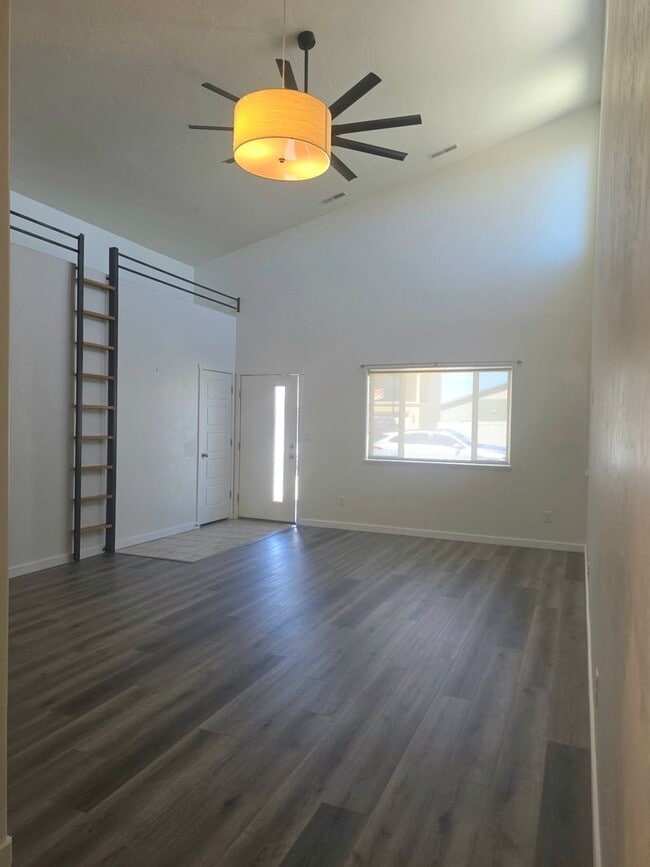 Building Photo - MOVE IN SPECIAL: $300 off the first full month of rent!