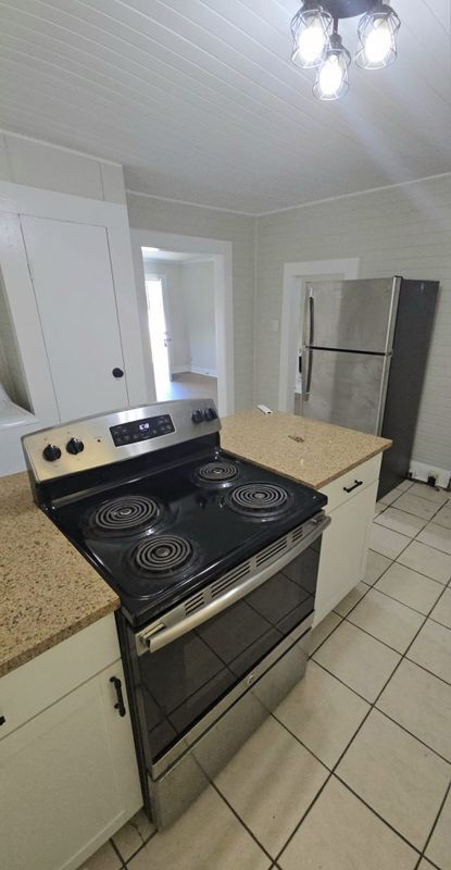 Foto del edificio - 4250 Ayers Rd