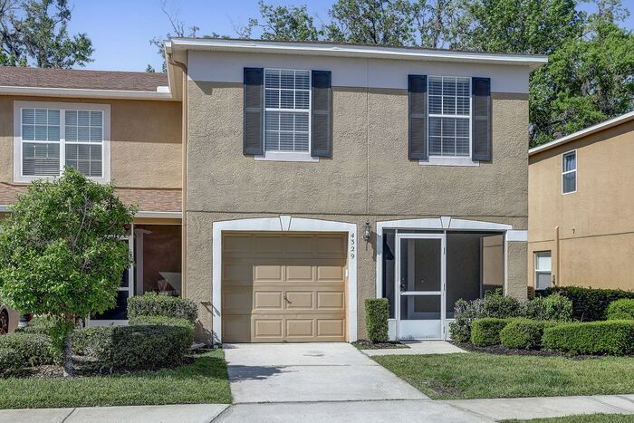 Foto principal - Spacious 3-Bedroom Townhome For Lease!