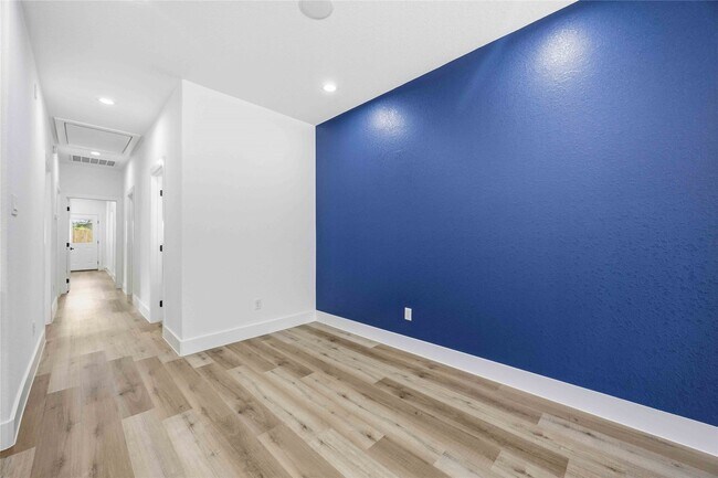 Foto del edificio - 8531 Rinn St