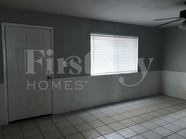 Foto del edificio - 9409 N 36th Dr