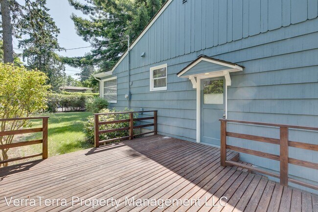 Foto del edificio - 3 br, 2 bath House - 7658 NE 12th St