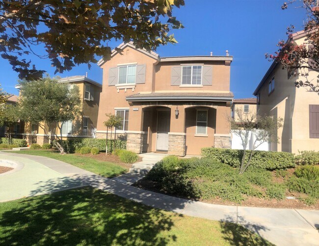 Foto del edificio - 3 Bedroom / 2.5 Bathroom Moreno Valley Home