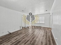 3049 E McKinley Ave