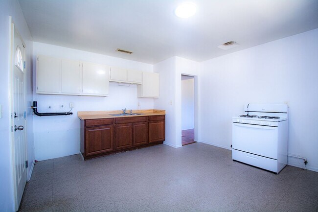 Foto del edificio - 308 N Azusa Ave