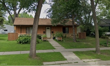 Building Photo - 324 Mound Ave