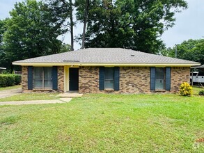 Building Photo - 4107 Beardsley Dr