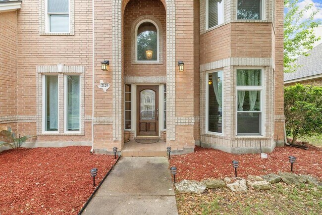 Foto del edificio - 2129 Clear Lake Pl