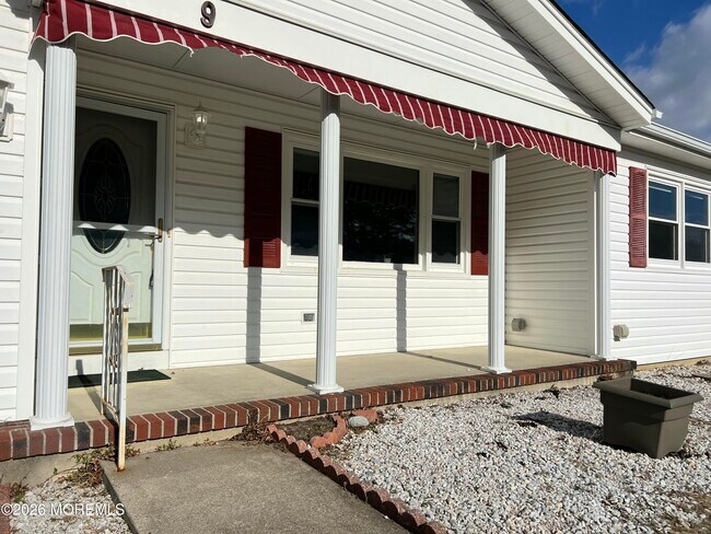 Foto del edificio - 9 Westport Dr