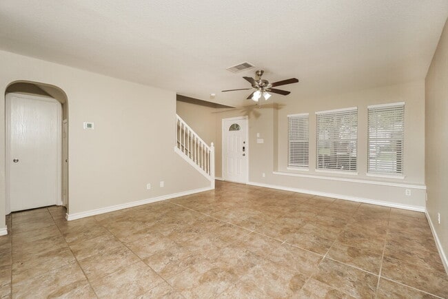 Building Photo - 8714 Sunview Park