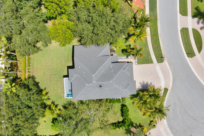 Foto del edificio - 4661 Manderly Dr