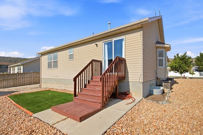 Building Photo - 7202 N Ute Dr