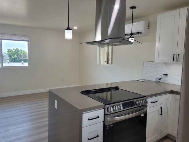 Foto del edificio - 5730 Meade Ave