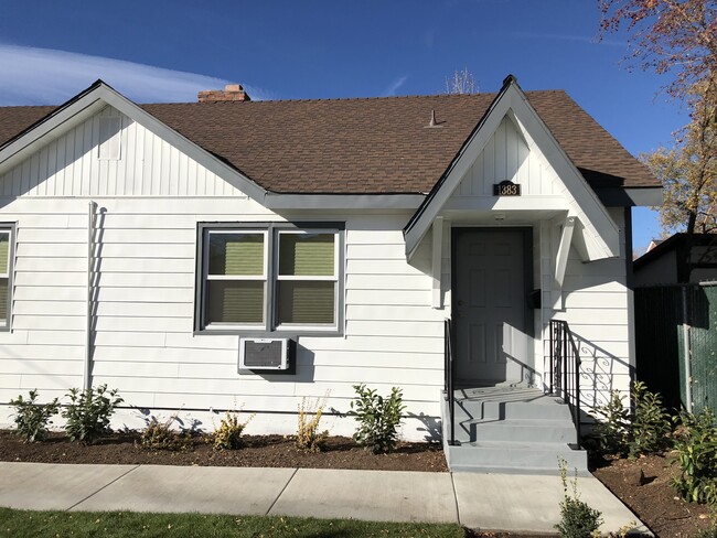 Front Door - 1383 Gordon Ave