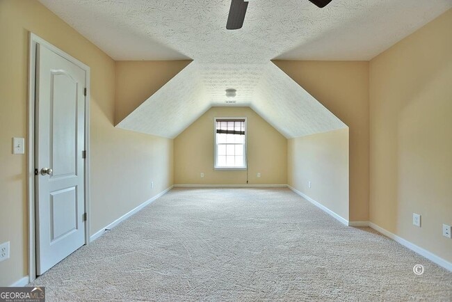 Building Photo - 7915 Green Glen Dr
